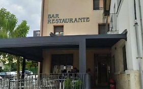 Hostal Restaurante Ibaisek